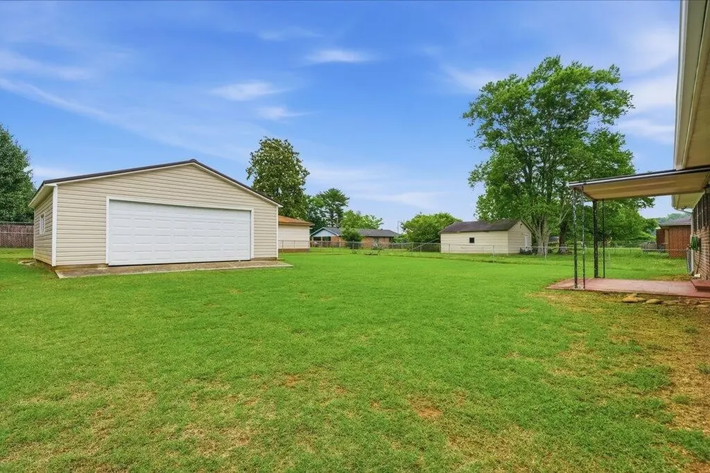 238 12th Avenue Dayton TN 37321