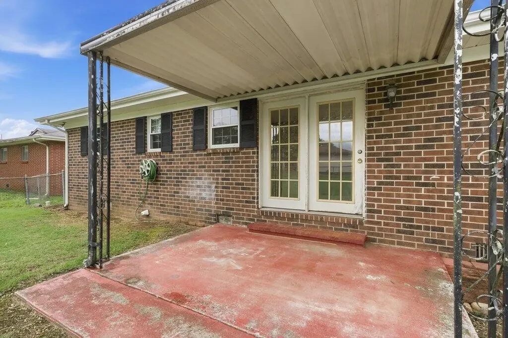 238 12th Avenue Dayton TN 37321