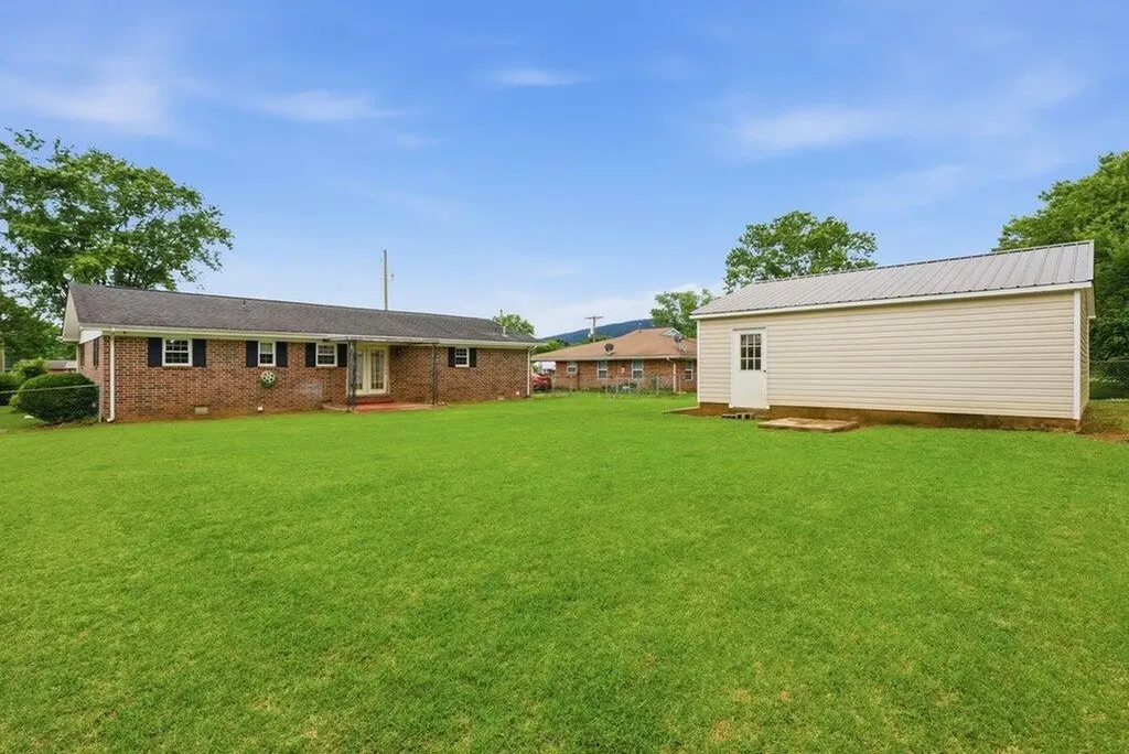 238 12th Avenue Dayton TN 37321
