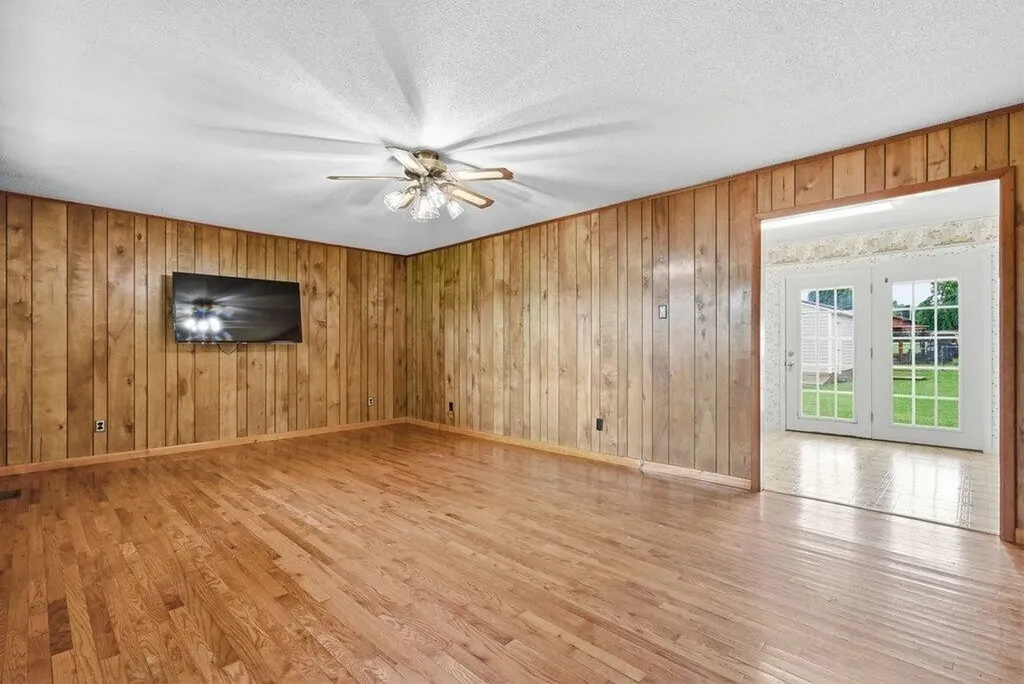 238 12th Avenue Dayton TN 37321