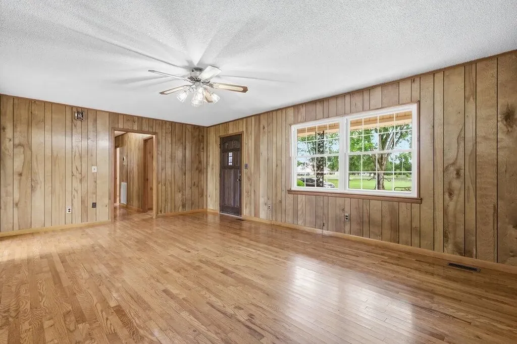 238 12th Avenue Dayton TN 37321