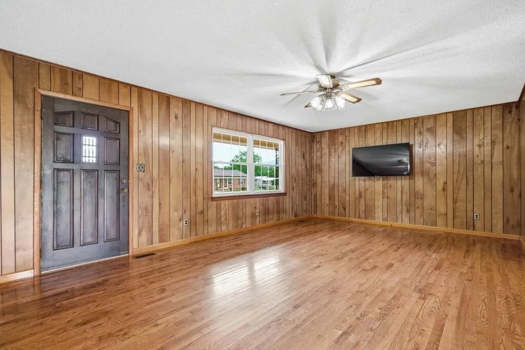238 12th Avenue Dayton TN 37321