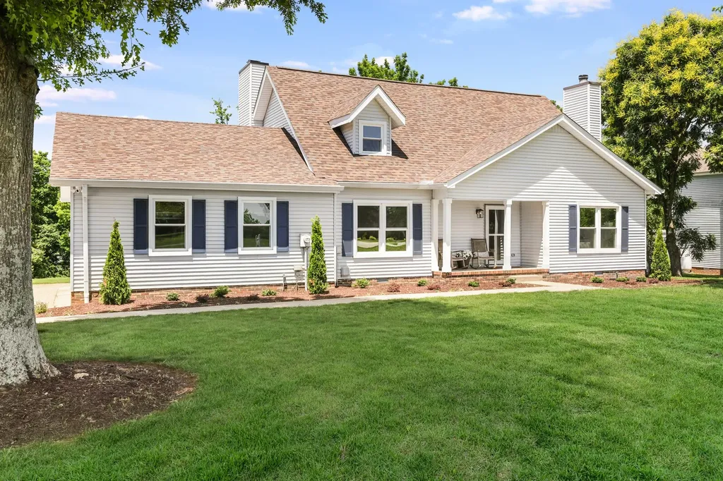 1208 Newmans Trail Hendersonville TN 37075