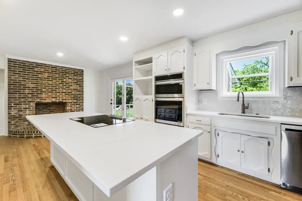 1208 Newmans Trail Hendersonville TN 37075