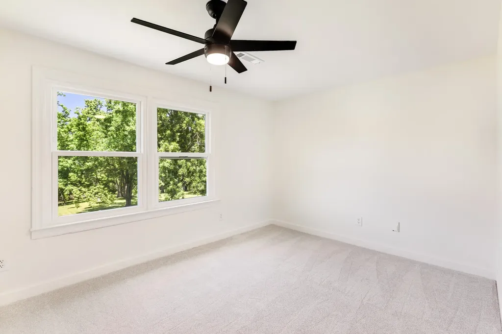 1208 Newmans Trail Hendersonville TN 37075