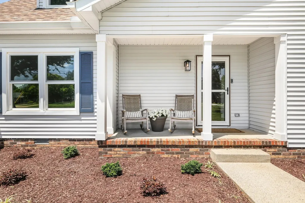 1208 Newmans Trail Hendersonville TN 37075
