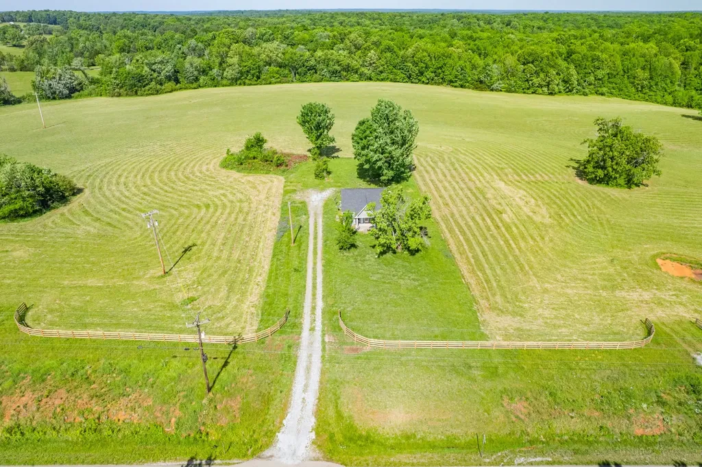 3855 Sylvia Road Dickson TN 37055