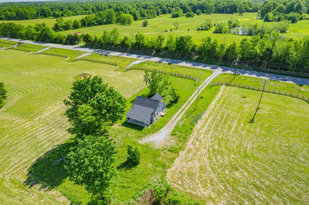 3855 Sylvia Road Dickson TN 37055