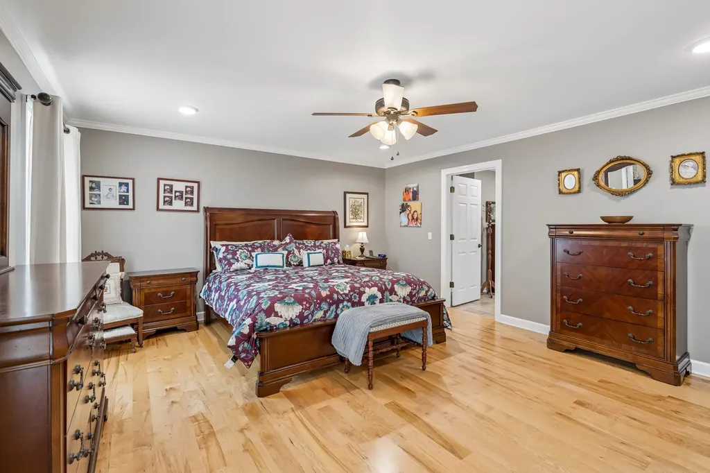1421 Oakmont Circle Centerville TN 37033