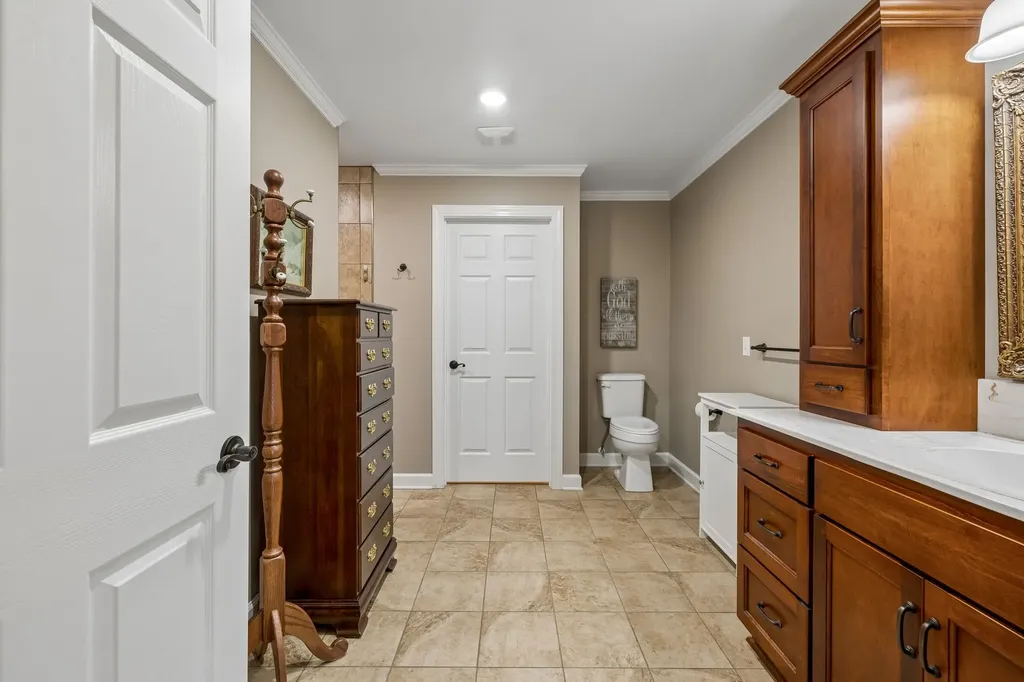1421 Oakmont Circle Centerville TN 37033