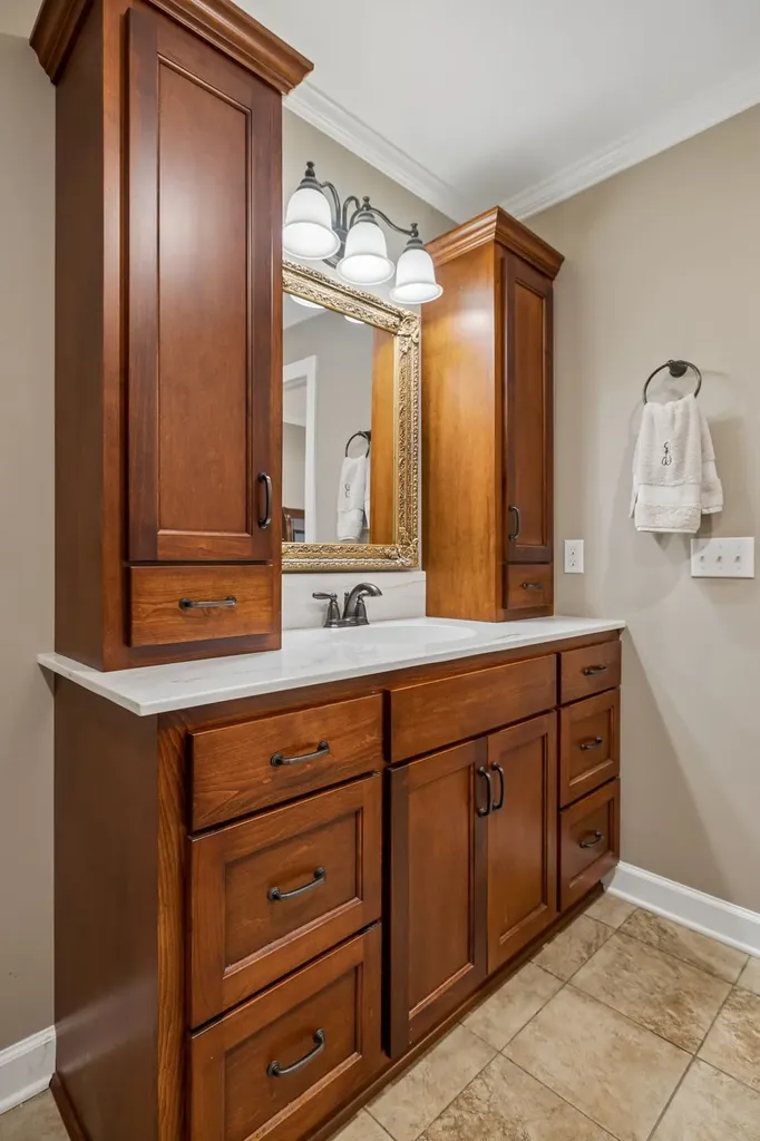 1421 Oakmont Circle Centerville TN 37033