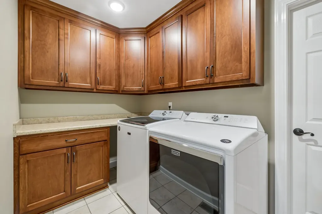 1421 Oakmont Circle Centerville TN 37033