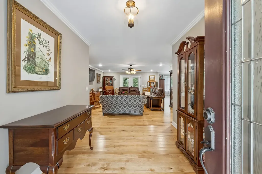 1421 Oakmont Circle Centerville TN 37033