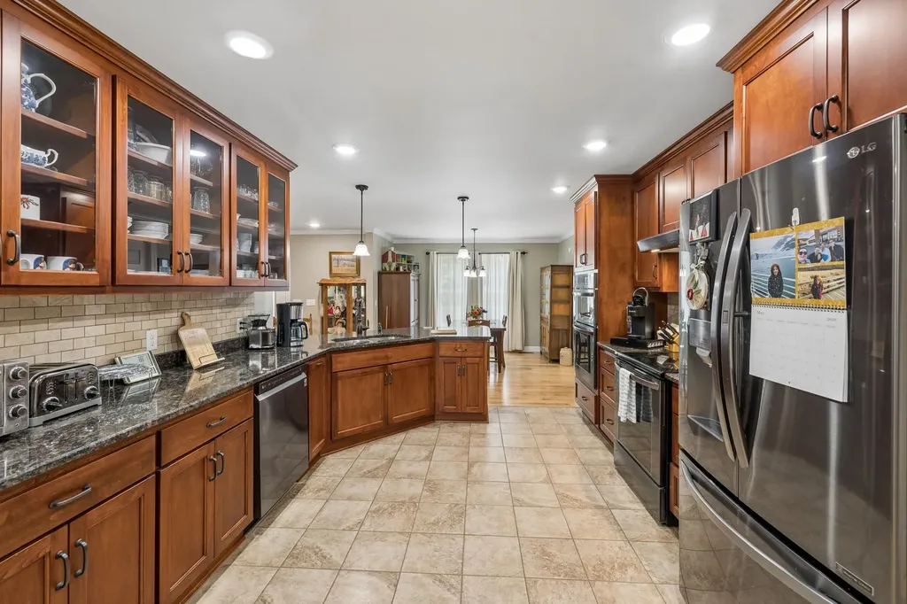 1421 Oakmont Circle Centerville TN 37033