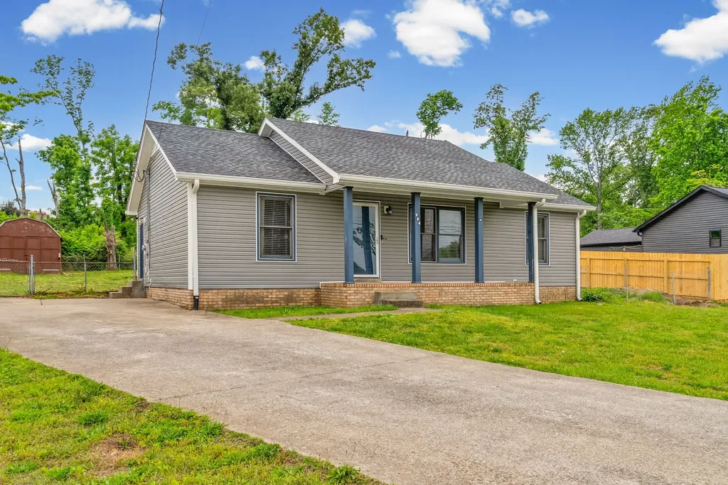 984 Long Beech Drive Clarksville TN 37042