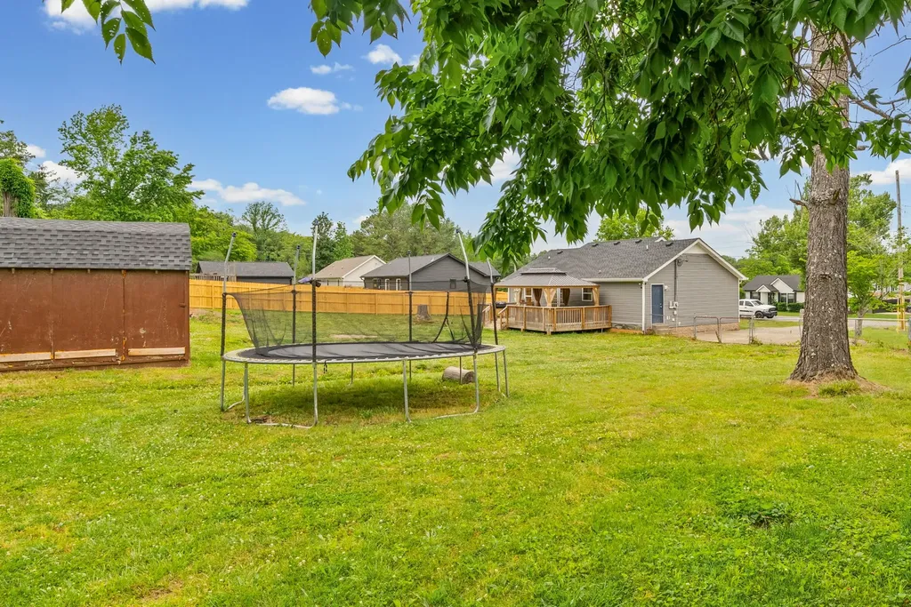 984 Long Beech Drive Clarksville TN 37042