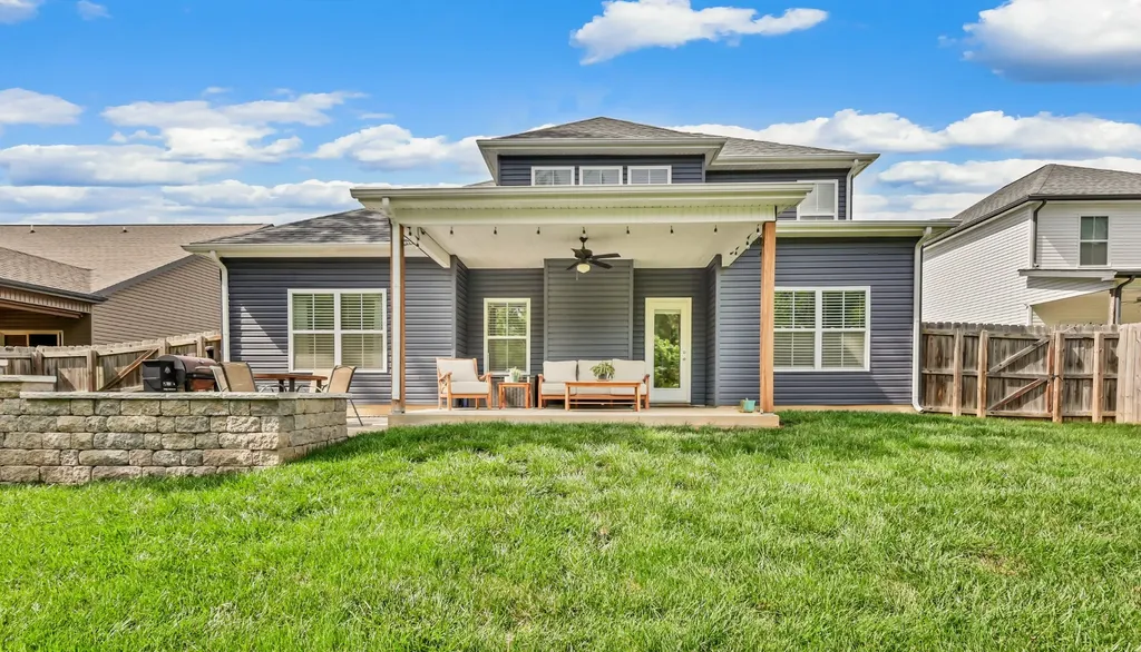 323 Crusaw Drive Clarksville TN 37043