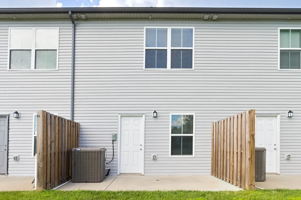 208 Drayton Drive Clarksville TN 37042
