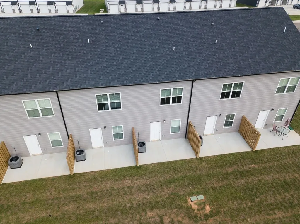 208 Drayton Drive Clarksville TN 37042
