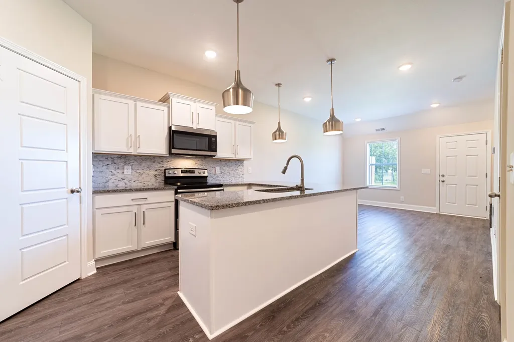 208 Drayton Drive Clarksville TN 37042