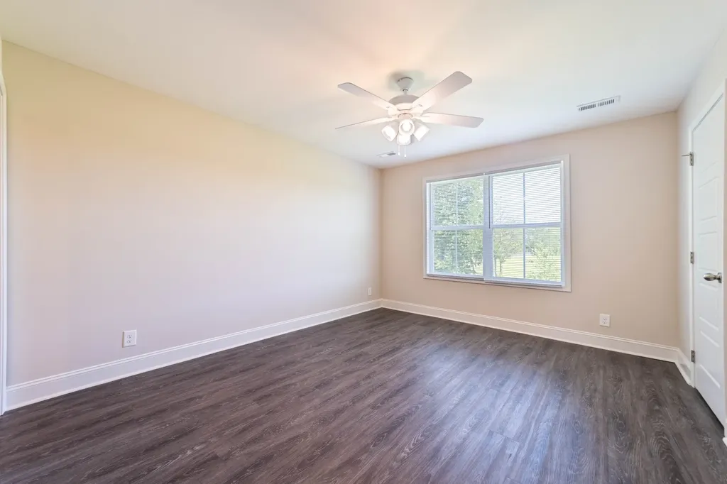208 Drayton Drive Clarksville TN 37042