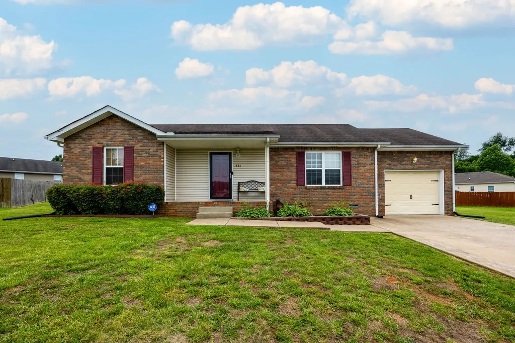 1881 Timberline Way Clarksville TN 37042