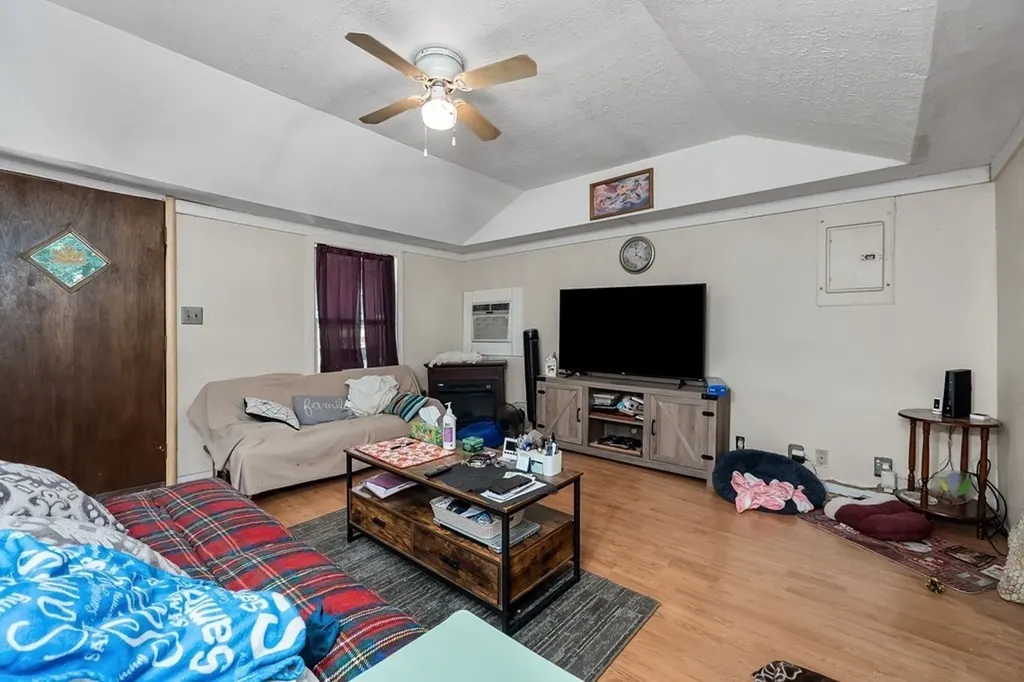 300 Poston Ridge Lane Gainesboro TN 38562