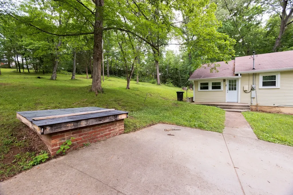 266 Denny Road Clarksville TN 37043
