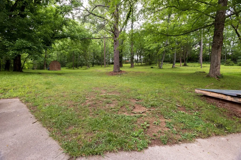266 Denny Road Clarksville TN 37043