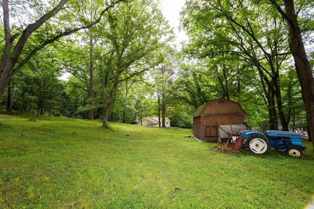 266 Denny Road Clarksville TN 37043