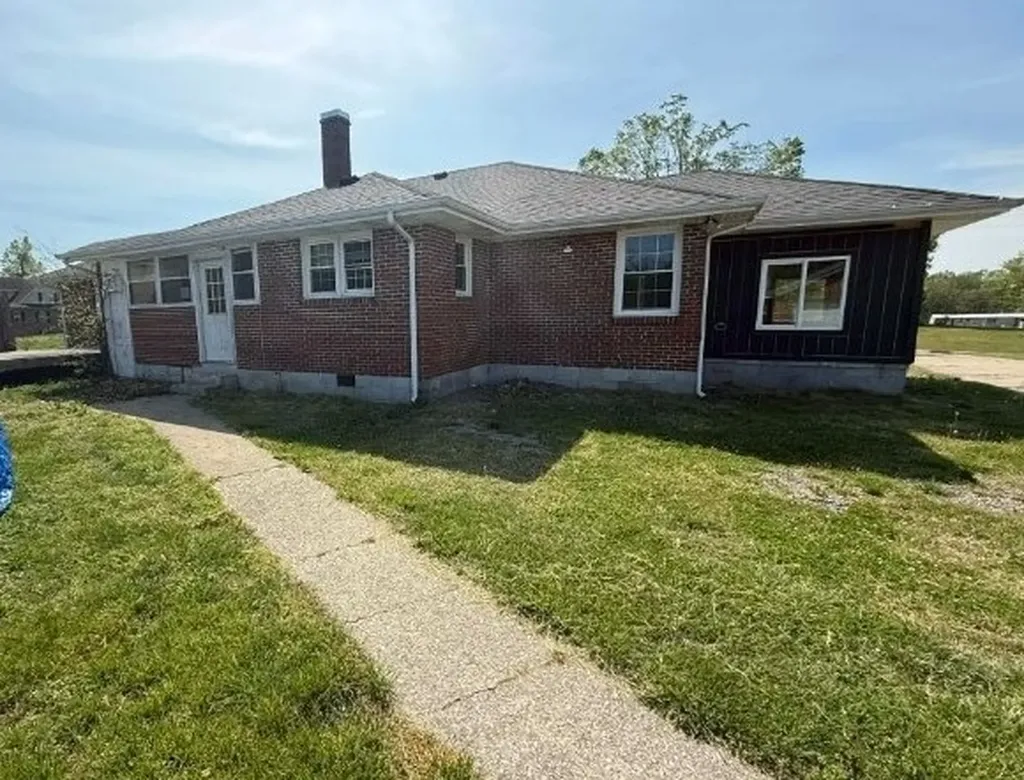545 Carthage Road Red Boiling Springs TN 37150