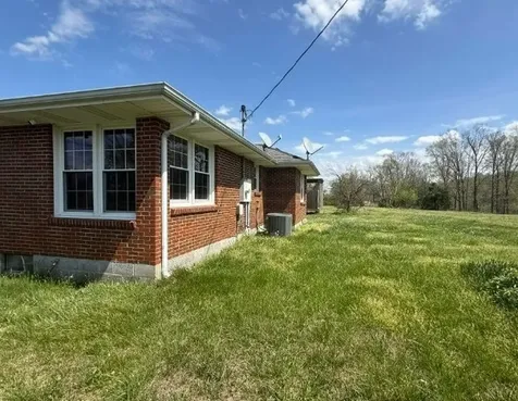 545 Carthage Road Red Boiling Springs TN 37150