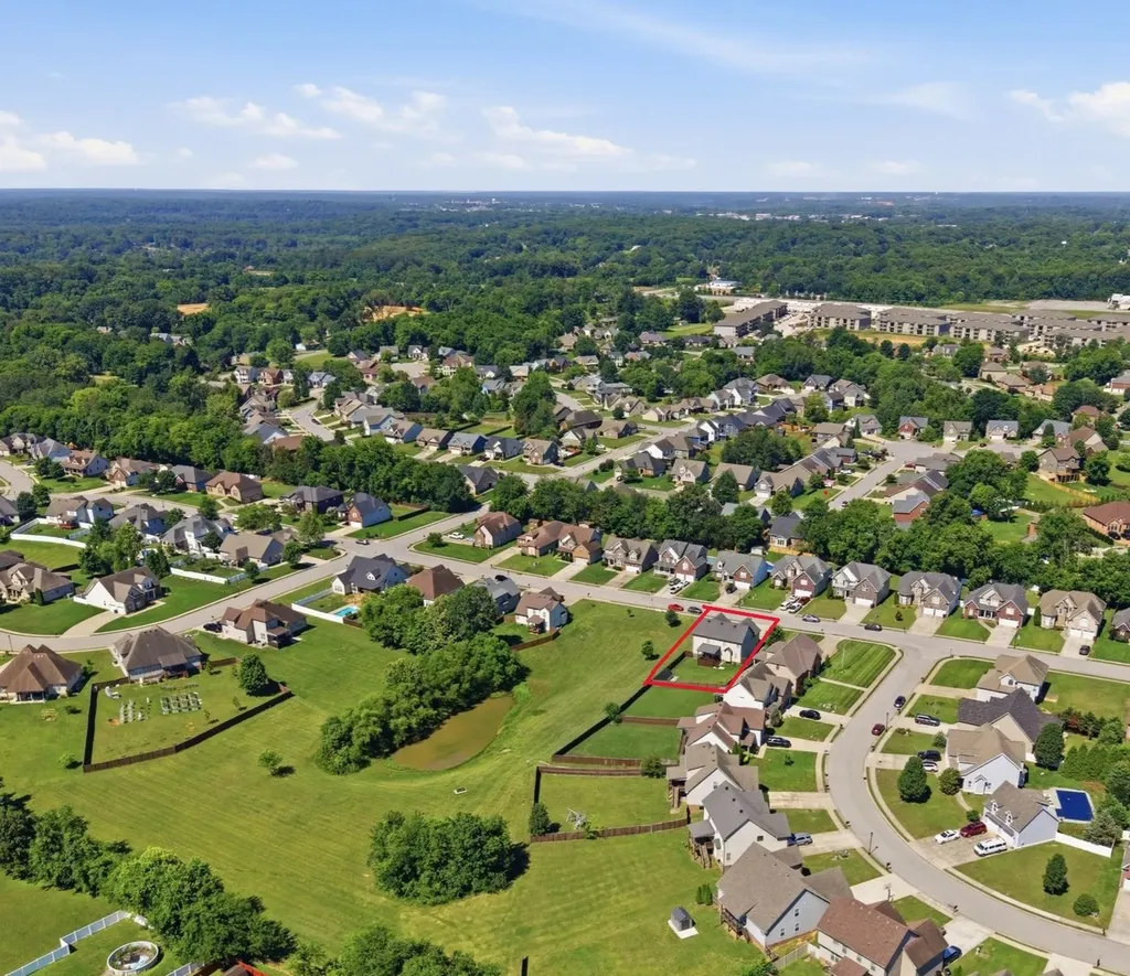 2243 Ellington Gait Drive Clarksville TN 37043