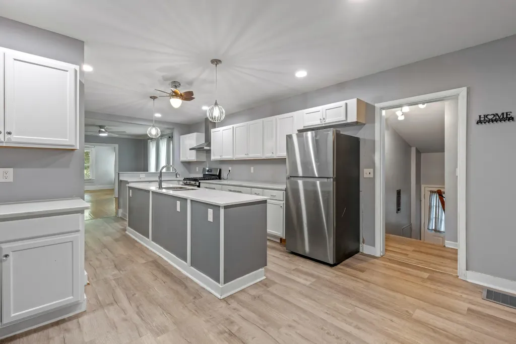 110 Wheeler Avenue Pikeville TN 37367