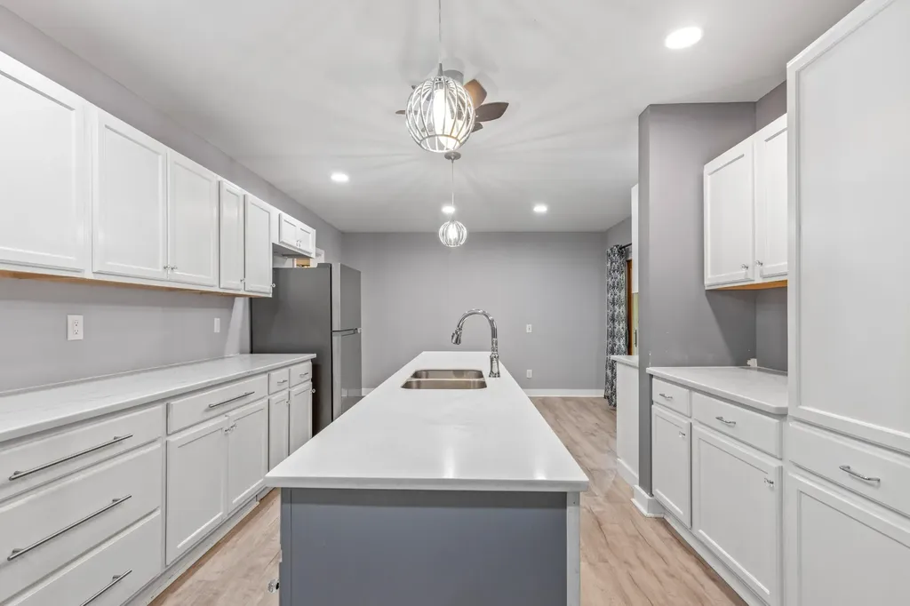 110 Wheeler Avenue Pikeville TN 37367