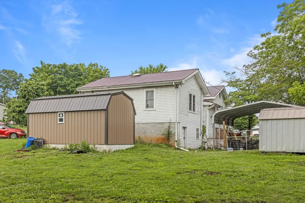 110 Wheeler Avenue Pikeville TN 37367