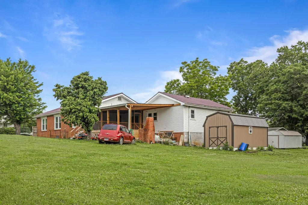 110 Wheeler Avenue Pikeville TN 37367