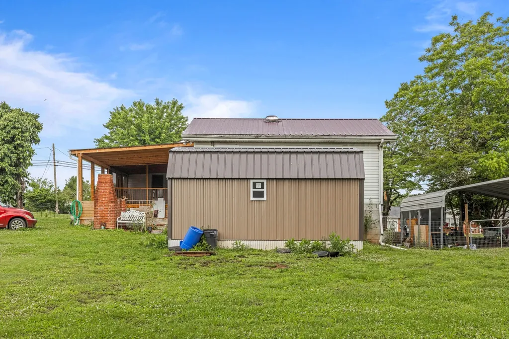110 Wheeler Avenue Pikeville TN 37367