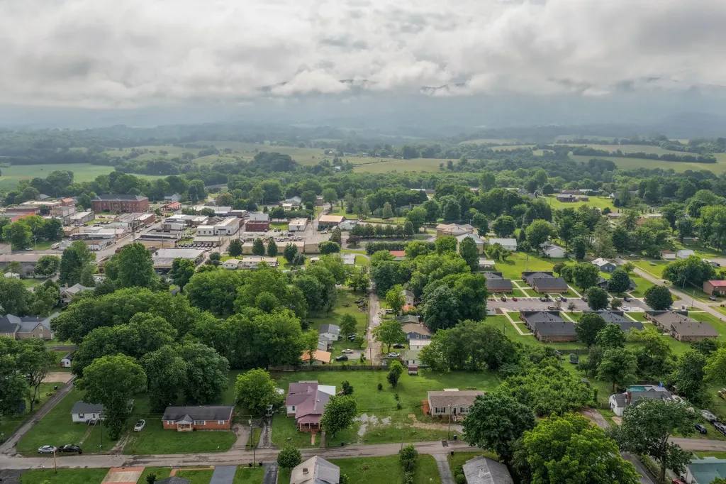 110 Wheeler Avenue Pikeville TN 37367