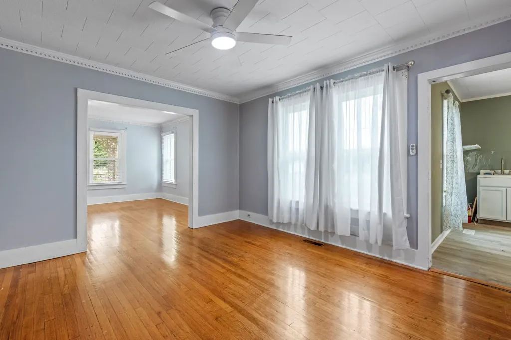 110 Wheeler Avenue Pikeville TN 37367