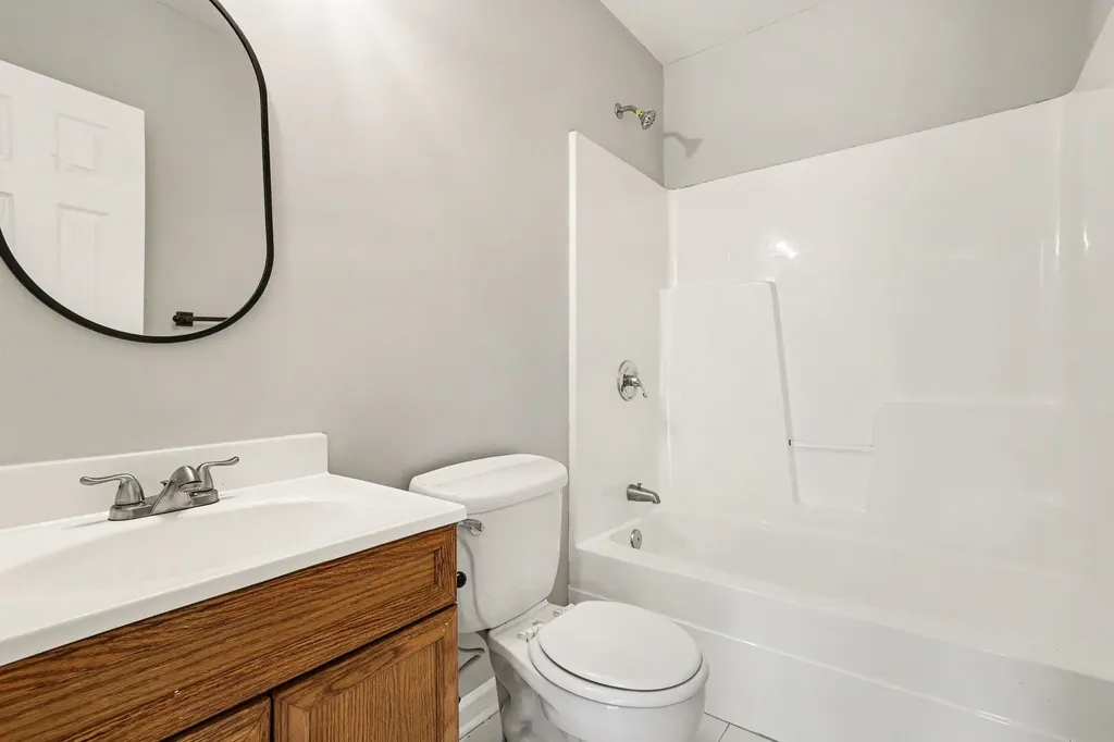 1608 Lillian Circle Columbia TN 38401