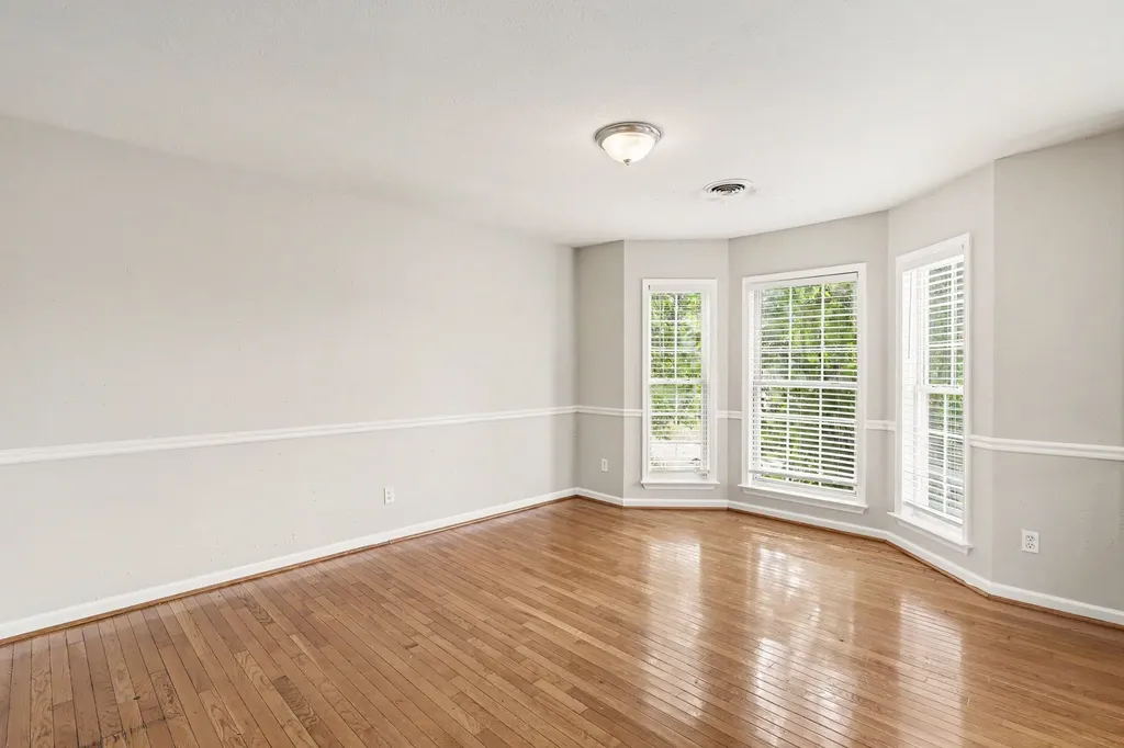 1608 Lillian Circle Columbia TN 38401