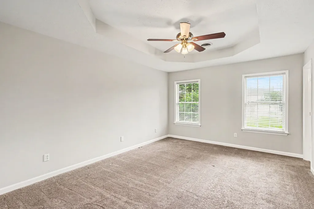 1608 Lillian Circle Columbia TN 38401