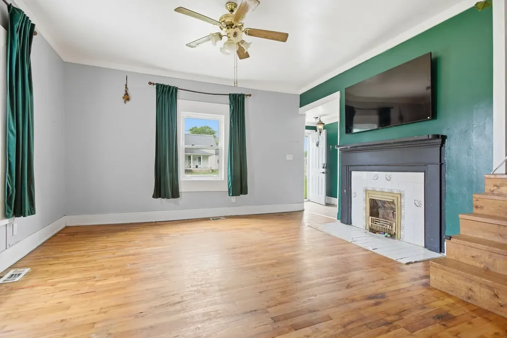 306 N Main Street Cornersville TN 37047