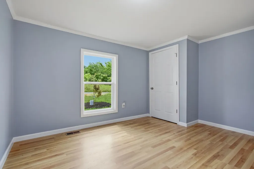 8498 Crawley Hill Road Mount Pleasant TN 38474