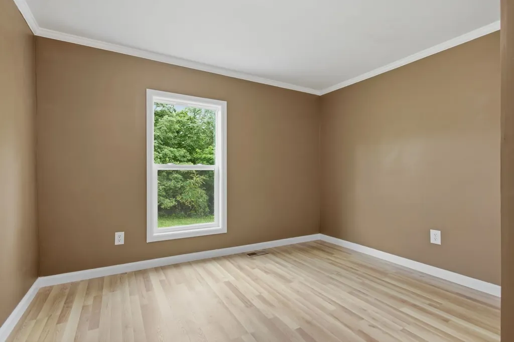 8498 Crawley Hill Road Mount Pleasant TN 38474