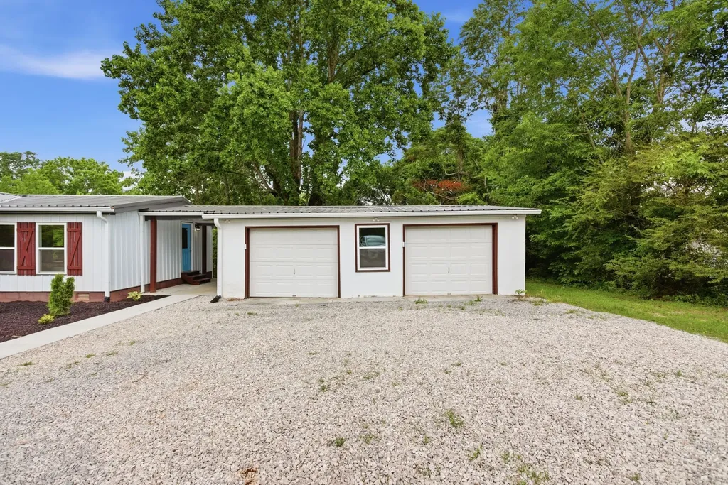 8498 Crawley Hill Road Mount Pleasant TN 38474