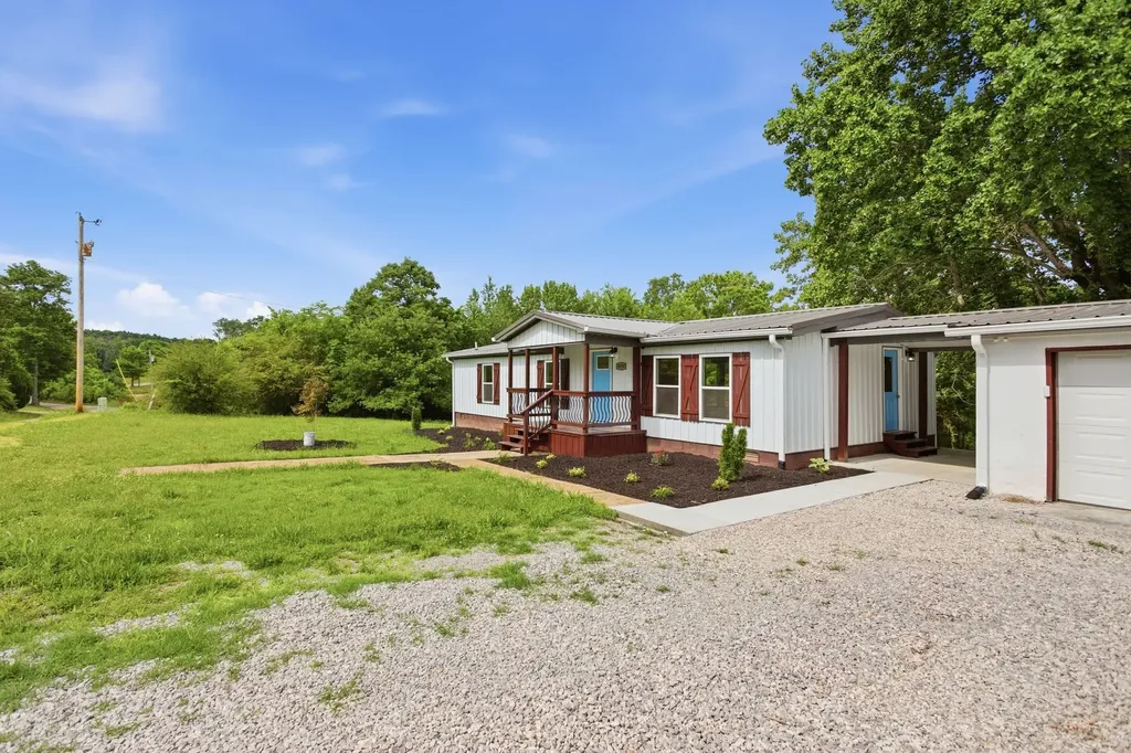 8498 Crawley Hill Road Mount Pleasant TN 38474