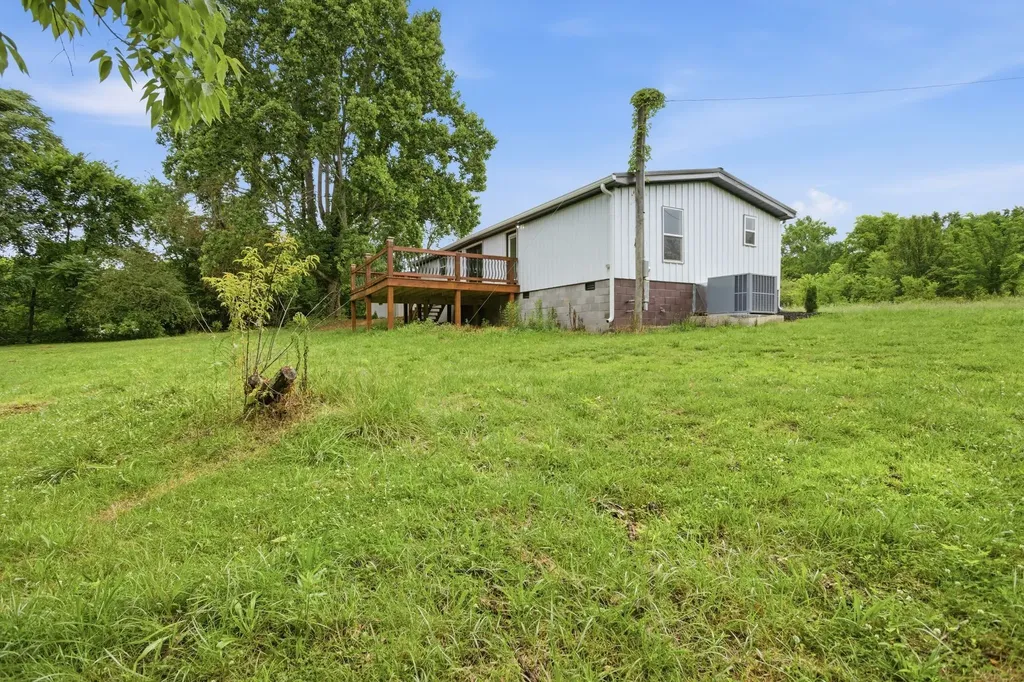 8498 Crawley Hill Road Mount Pleasant TN 38474