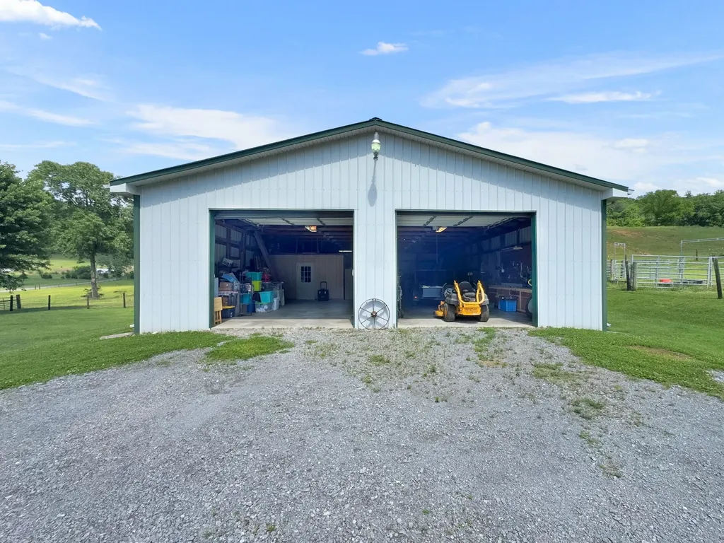 1358 Dry Branch Road Dixon Springs TN 37057